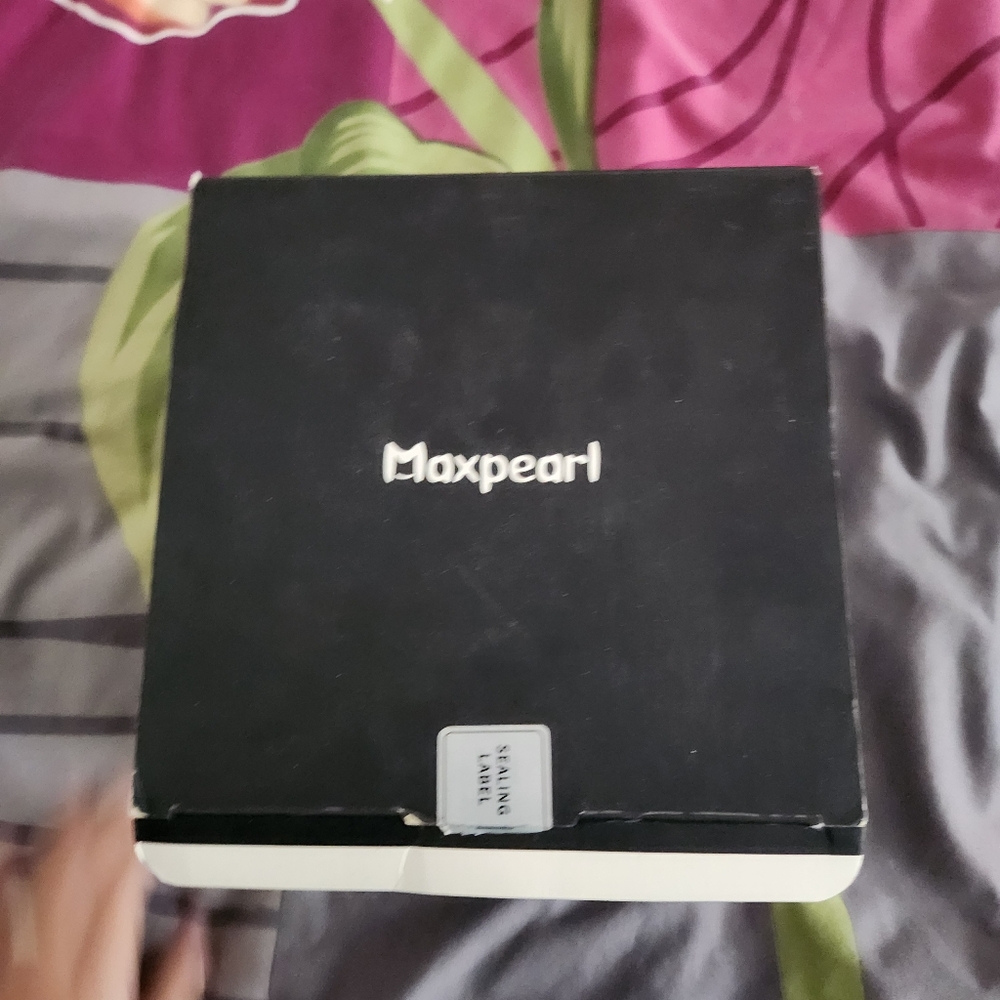 NIB Maxpearl Waxing Kit